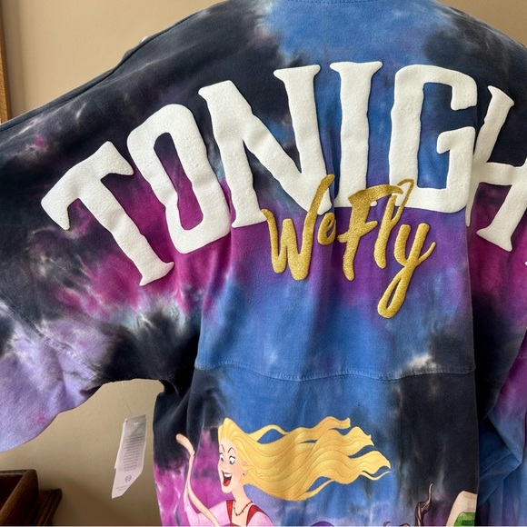 Disney Parks Hocus Pocus Sanderson Sisters “Tonight We Fly” Spirit Jersey M NWT - Picture 8 of 15